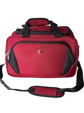 SWISS GEAR Red Carry On Weekender Duffle Bag Travel Crossbody Strap